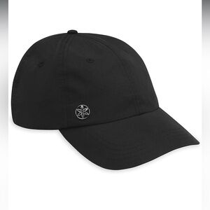 GAIAM Black Classic Curved Brim Hat